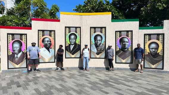 Accra: Geführte Stadtrundfahrt mit Mittagessen