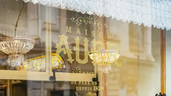 Nice: Sunset Food Tour with Full Meal and Wine