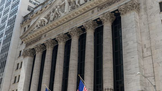 Lower Manhattan Tour: Wall Street & 9/11 Memorial