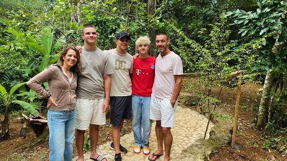 Ella: Lezione di cucina con fantastico tour del giardino delle spezie