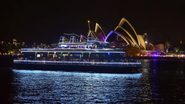 雪梨：2025 年新年前夕遊輪 Bella Vista