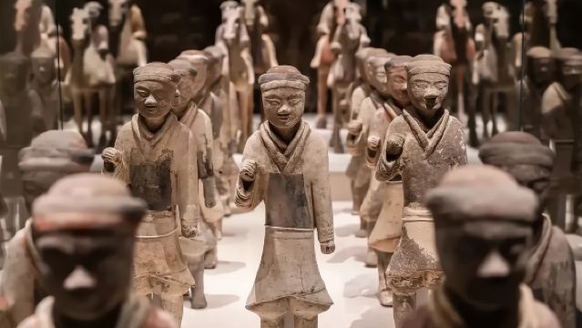 【DY—8人團】秦始皇帝陵博物院（兵馬俑）+華清宮一日遊/導覽（車+導覽+門票）