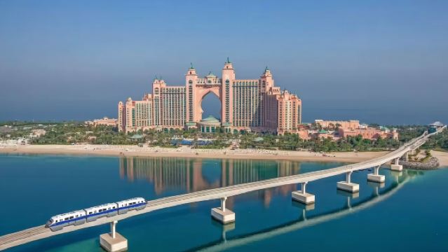 杜拜未來博物館+哈利法塔+古堡集市+棕櫚島觀景台包車一日遊