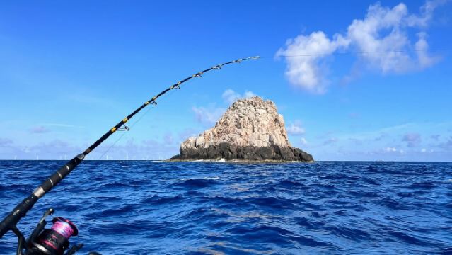 惠州雙月灣海釣捕魚【聖告島•小星山•風車塔•大青針】多釣點拼船/包船
