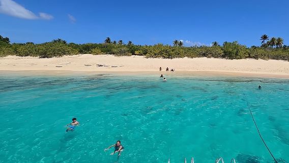 Culebra Snorkeling and Beach Day Tour All Inclusive