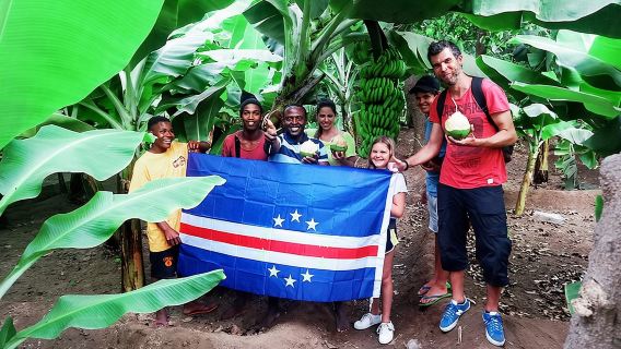 Santiago Island: Banana Plantation, Natural Park & Workshop with a local family