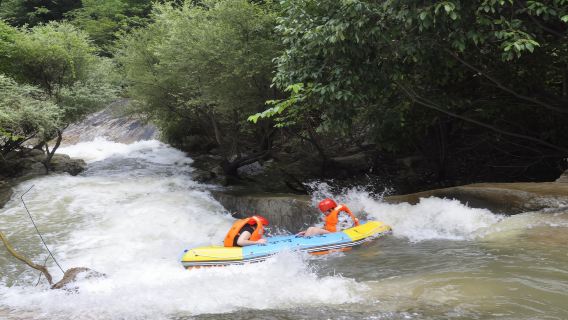 Lawatan Sehari Arung Jeram di Sungai Jinshi Kaunti Luotian [Berlepas dari Wuhan]
