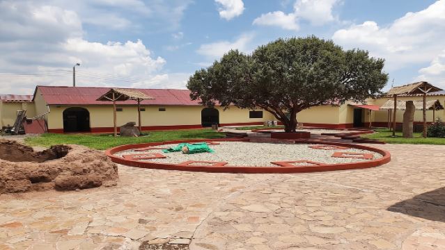 Puno: Full Day Quechua Route + Tinajani Canyon + Spanish/English Tour Guide