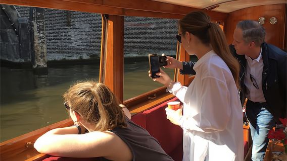 Early morning Amsterdam canals boat tour