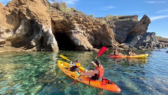 Guided sea kayak trip in Cap d'Agde