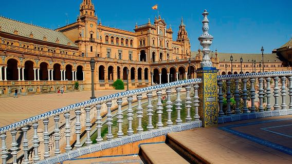 Seville guided city tour from Praia da Luz and Faro