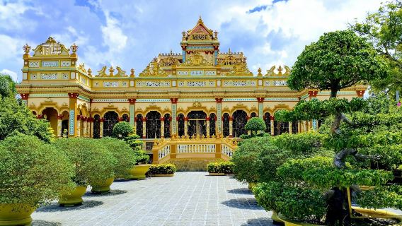 Mekong River one-day tour in Ho Chi Minh: My Tho - Thai Son Island - Vinh Trang Temple South Vietnam Customs and Culture