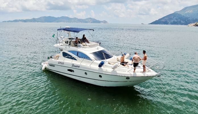 【マカオヨットレンタル】42フィートイタリア輸入ヨットチャーター(3時間/6時間/8時間) ヨットレンタル・貸切クルーズ 複数人での航海 多彩なコース ビジネス対応/歓迎