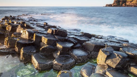 Tagesausflug von Dublin nach Belfast City, Bushmills und zum Giant's Causeway