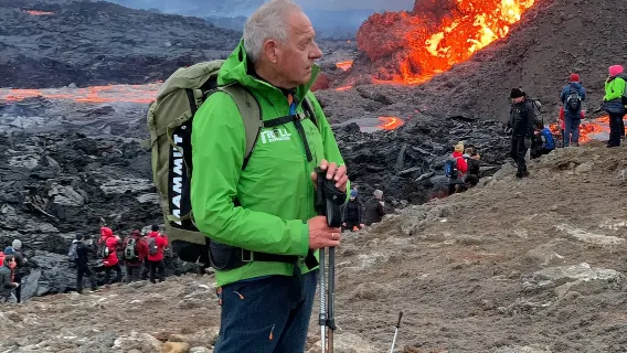 Iceland Fagradalsfjall Volcano Hiking + Blue Lagoon Hot Springs day tour (Professional guide/Includes transfers)