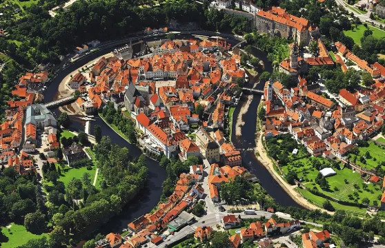 布拉格往返克魯姆洛夫全日遊