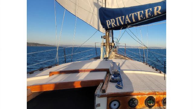 Paseo en velero de 2 horas al atardecer en la bahía de San Francisco