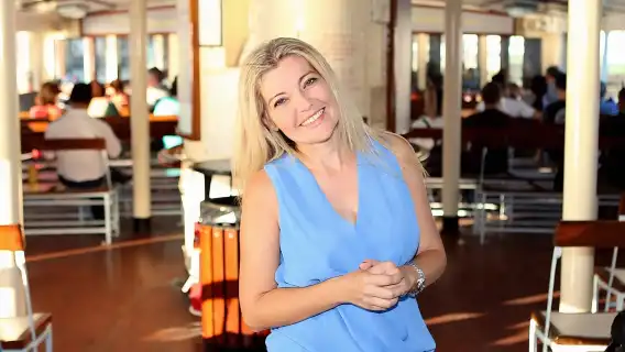 Peaks to Piers, Half-Day Private Customised Tour In Hong Kong