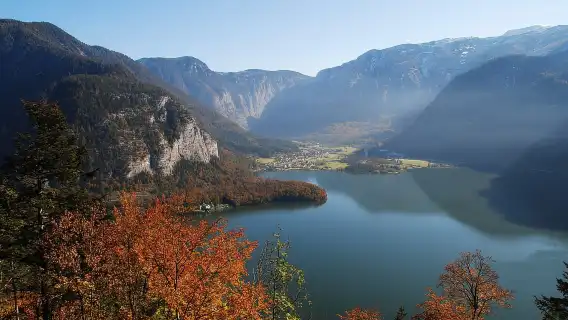 Private one-day tour of Hallstatt, St. Gilgen, and St. Wolfgang from Salzburg, Austria