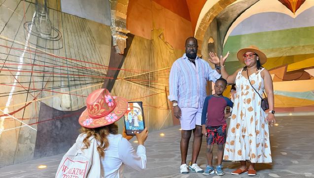 Recorrido Histórico a Pie: Descubre y Explora San Miguel (ES/EN)