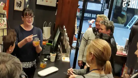 Melbourne: Original Lanes & Arcades Walk (max 8 guests only)