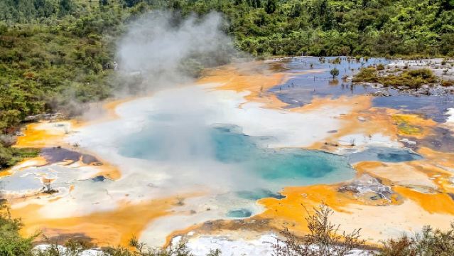 Pelancongan New Zealand Pulau Utara Auckland pergi-balik Taman Geothermal Blue Spring lawatan sehari Rotorua kumpulan kecil berbahasa Cina