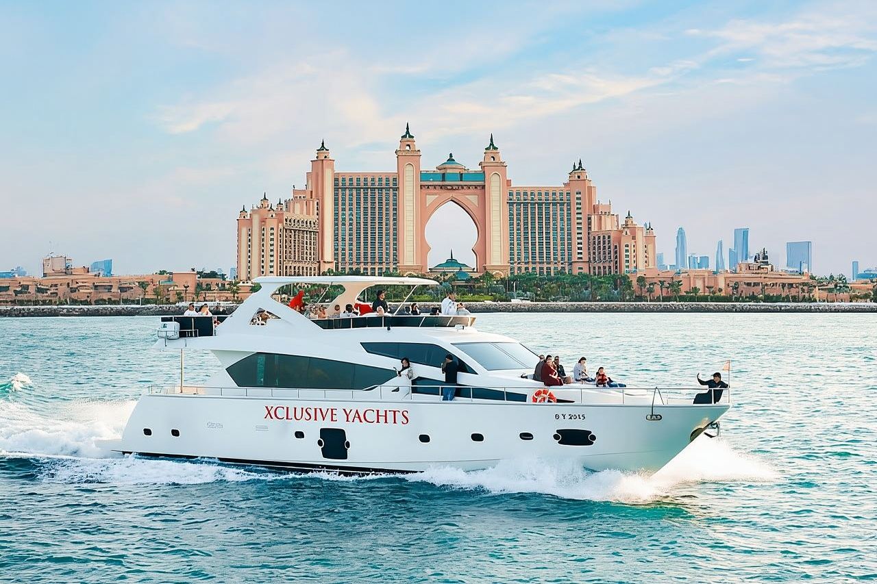 Tour in yacht di lusso a Dubai Marina con colazione o barbecue opzionali