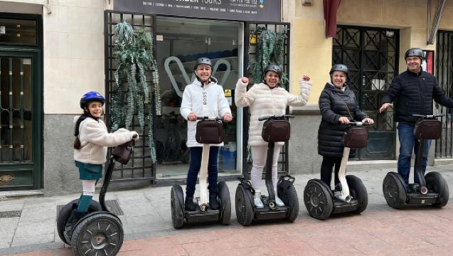 Madrid: Retiro Park 1.5-Hour Segway Tour