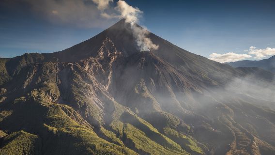 Senderismo al volcán Santa María en Quezaltenango: ascenso a la cima con vistas a 16 volcanes y espectáculos de erupción