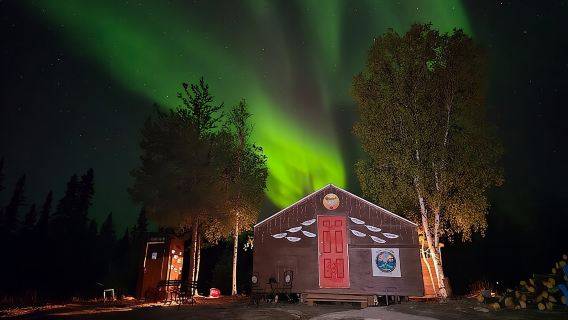 Intimate Aurora Tours Cozy Cabin Bucket List