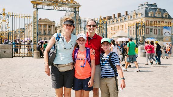 From Paris: Versailles Bike Tour w/ Palace, Gardens, & Picnic