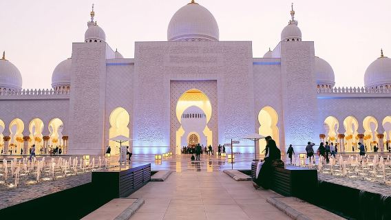 Abu Dhabi City Tour, Grand Mosque, Emirates Palace & The Louvre
