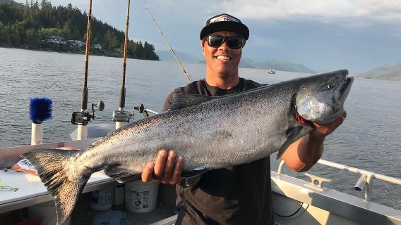 Ketchikan salmon and halibut fishing charter
