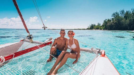 PRIVATE Half Day Tour : Moorea Snorkeling & Sailing on a Catamaran named Taboo