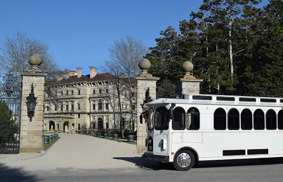 紐波特鍍金時代豪宅電車遊（含The Breakers門票）