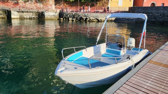 License Free Boat Rental 40hp - Lake Como