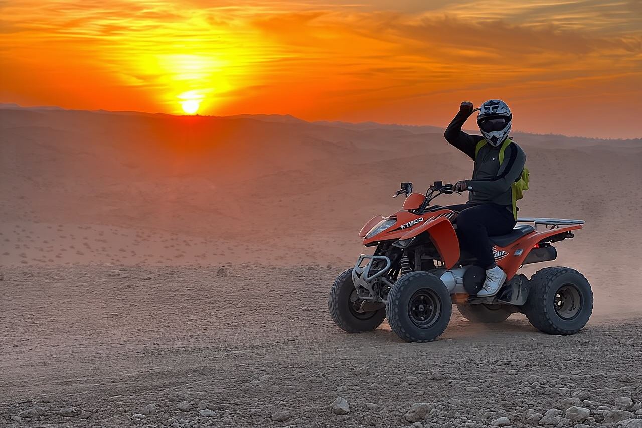 Deserto di Agafay: quad, giro in cammello e cena-spettacolo a Marrakech