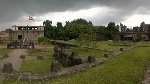 Guided Highlights of Pune Car Tour with a local (4 Hrs Sightseeing in AC Car)