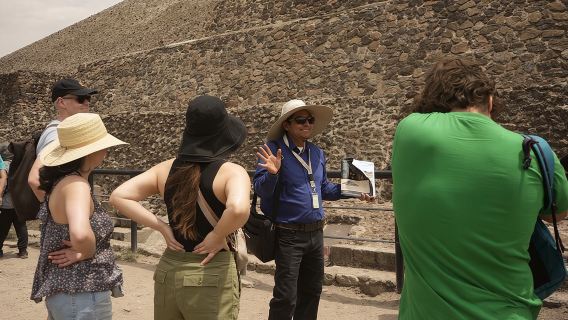 Teotihuacan-pyramiderne | Afhentning ved hotel | Morgenmad i Cueva