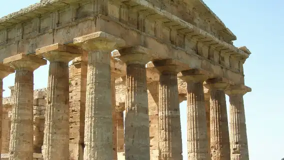 Paestum: Temples and Museum Tour with Archaeologist Guide
