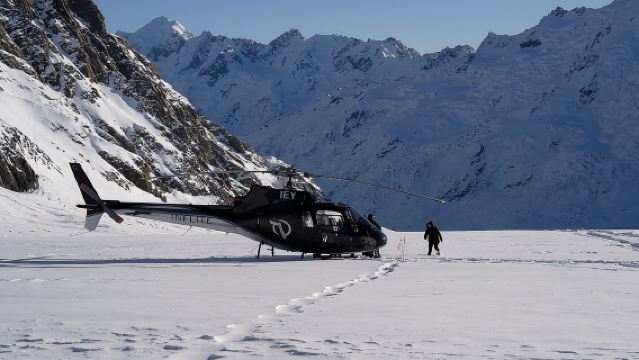 Franz Josef: Vuelo de 30 minutos sobre los glaciares Franz Josef y Tasmania