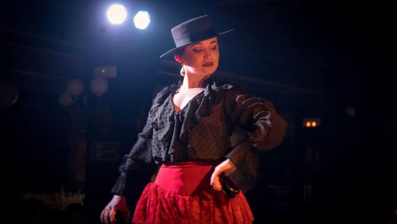 Madrid: Pertunjukan & Minuman Flamenco di Tablao 1911 (Tertua di Dunia)