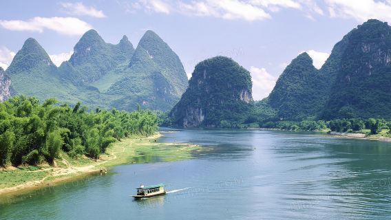 Departing from Guilin: 1-day tour with private charter to Shili Gallery, Yulong River Bamboo Rafting, and Xingping Ancient Town