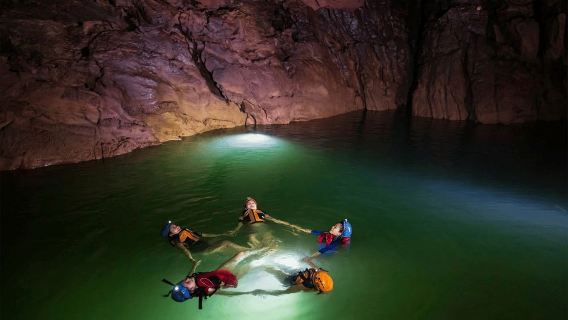 Покорите 4,5 км подземной реки Фонгня