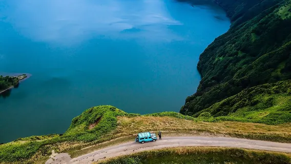 Jeep Tour Full Day Sete Cidades & Lagoa do Fogo with lunch and drinks included.