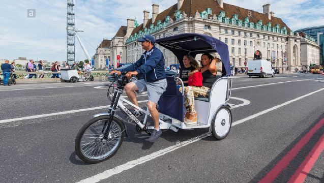 ทัวร์เมืองอัมสเตอร์ดัม 2 ชั่วโมงด้วยรถสามล้อถีบ