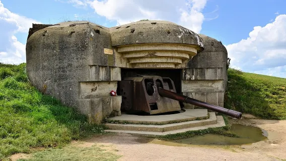 Excursion d'une journée sur les sites du Débarquement en Normandie et au cimetière au départ de Paris avec déjeuner