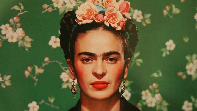 Frida Kahlo VIP [Museum Tickets Included] Walk, Markets & Churros