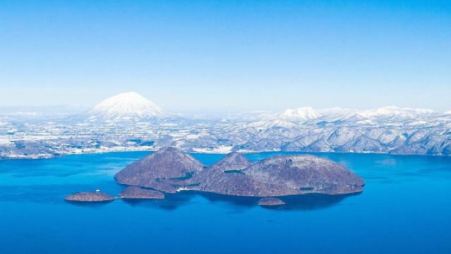 Hokkaido: Noboribetsu Jigokudani + Lake Toya + Ladang Beruang + Mitsui Outlet Park Kitahiroshima