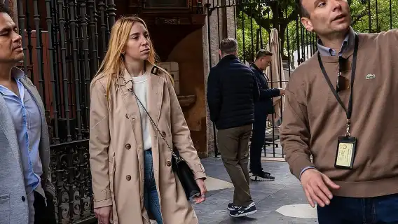 Small Group Tour to Cathedral and Giralda Direct Entrance